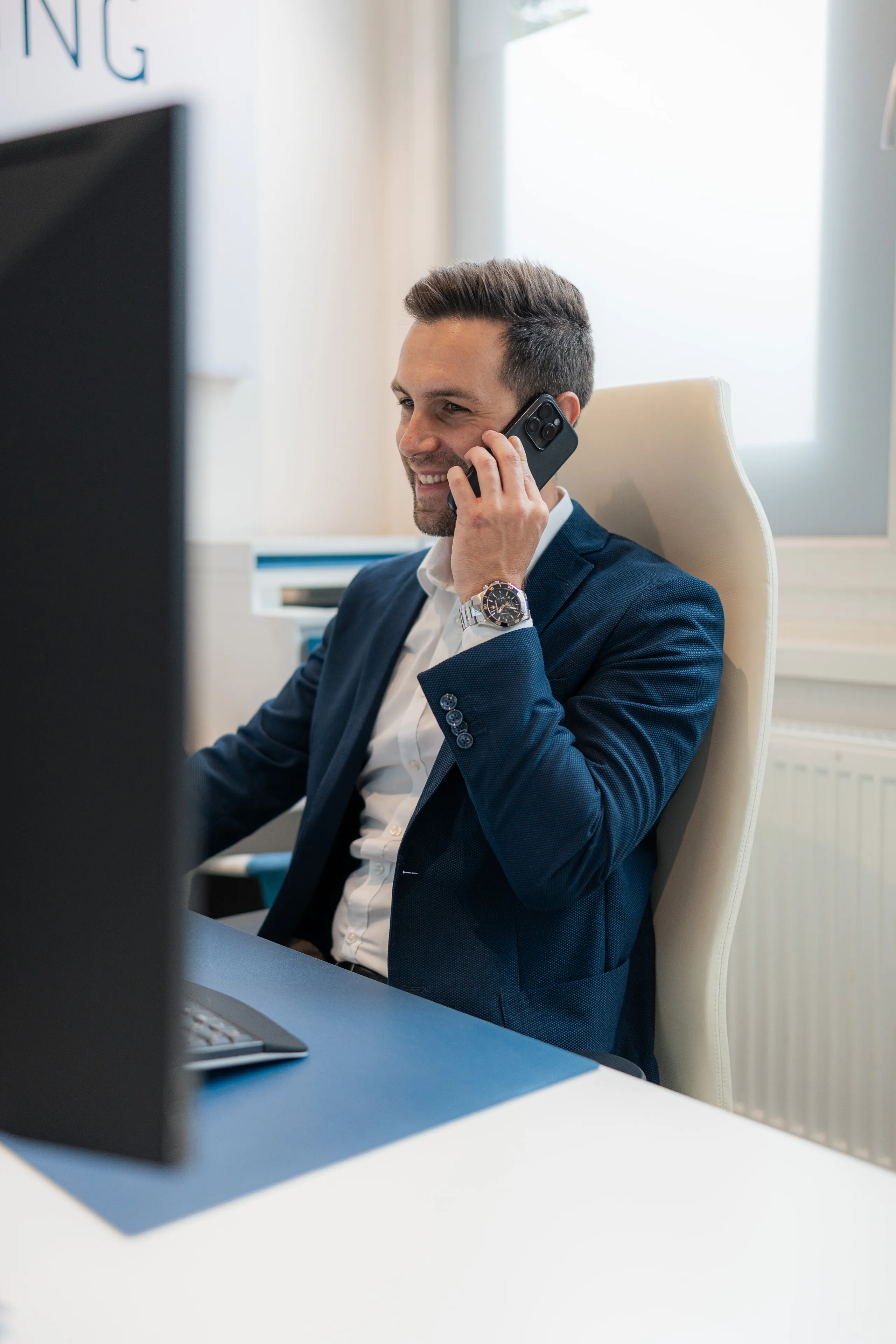 Strukturierte digitale Arbeitsfläche für Compliance-Planung und Nachweise